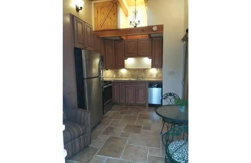 Grover Beach House | Pismo Beach Guest Suite
