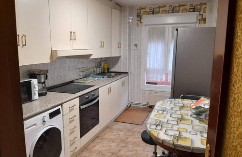 Distrito Llano House | PISO CÉNTRICO MUY BUENA ZONA, CERCA DE LA PLAYA