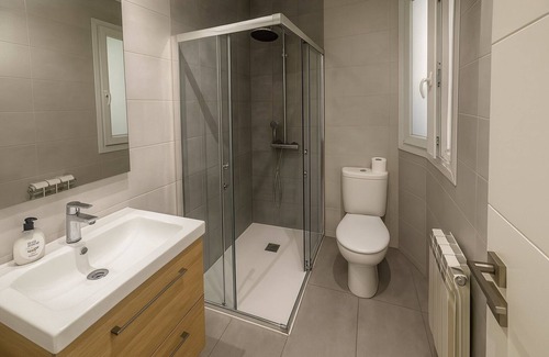Romareda Apartment | Piso Centrico 4 Habitaciones