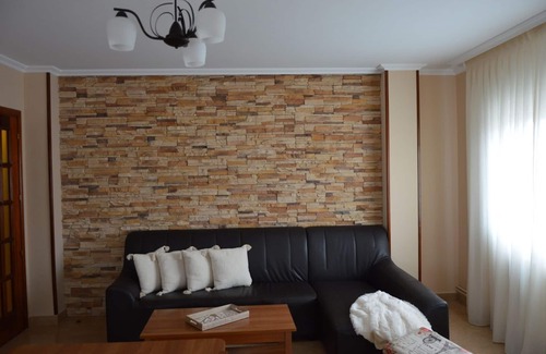 Arzua Condo | Piso da Empegada - 3 bedrooms, 2 bathrooms and fully equipped!
