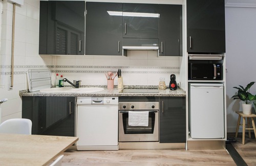 Old Town Apartment | Piso en Barrio Humedo/conde Luna + Parking