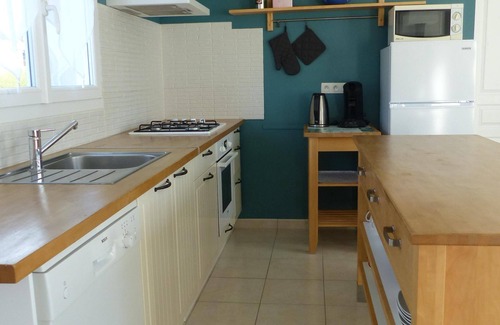 Le Val-Saint-Pere Cottage | Pistache Cottage with garden view