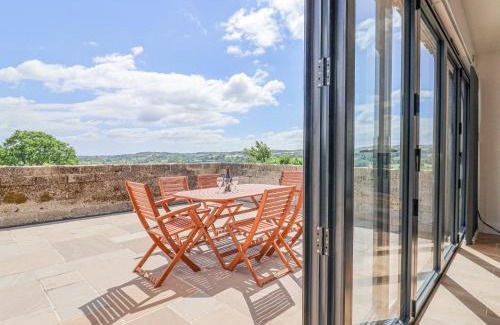 Honiton House | Pit Close