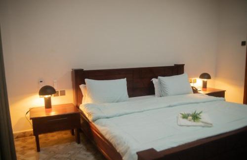 Elmina Hotel | Pito Guest House