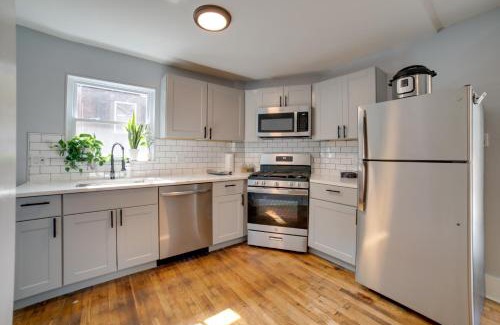 Wilkinsburg House | Pittsburgh Home Near Frick Park, 7 Mi to Dtwn
