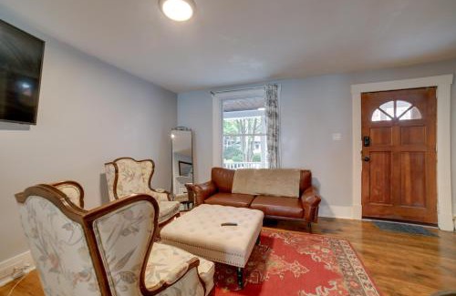 Wilkinsburg House | Pittsburgh Home Near Frick Park, 7 Mi to Dtwn