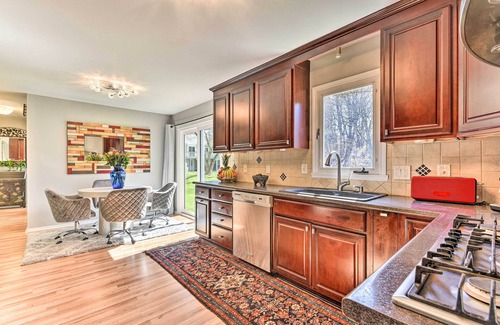 Pittsford Apartment | Pittsford ‘Trolley Home’ - Near Erie Canal!