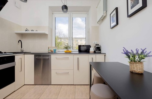 Nowa Praga Apartment | Pl. Hallera 6B | Einzigartige Wohnung | Center