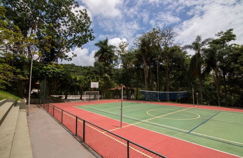 Aracariguama House | Place with complete leisure. Swimming pool, saunas, court, nature trail. Near SP