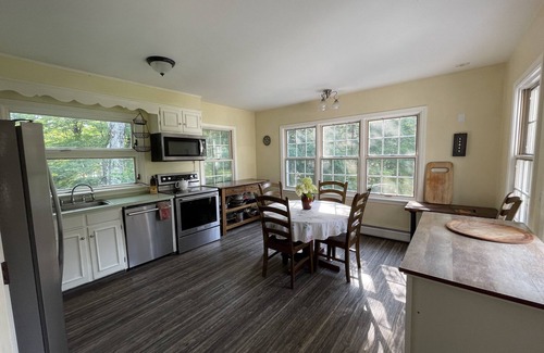 Plainfield House | Plainfield House in a 10,000 acre state forest and private pond