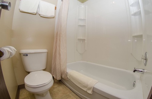 Brooks Hotel | Plains Motel