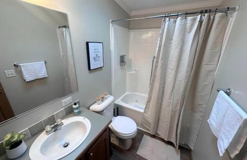 Plainview House | Plainview Vineyard Retreat Sleeps 8