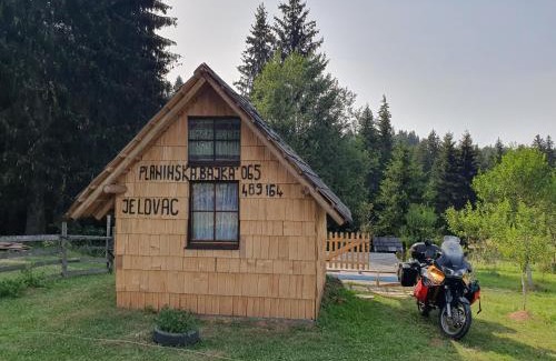 Sokolac Apartment | Planinska Bajka pogodna za dnevne boravka i one koji se vole