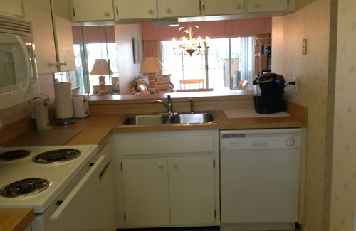 Plantation Condo | Plantation Golf and Country Club/Farmington Vistas