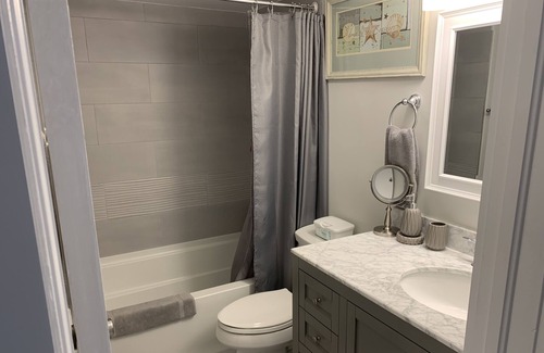 Seven Mile Beach Resort | Plantation Village 2 Bed / 2 Bath