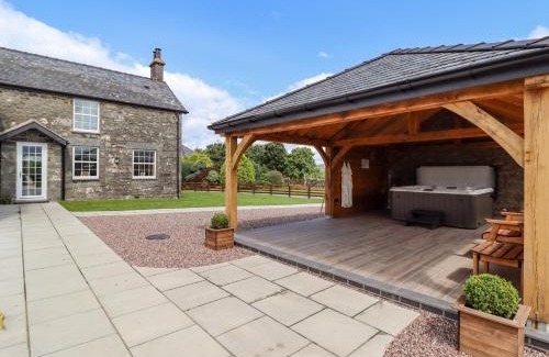Rhydlydan House | Plas Iolyn