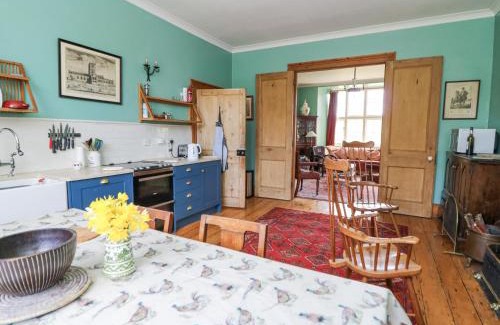 Fishguard House | Plas Pontfaen