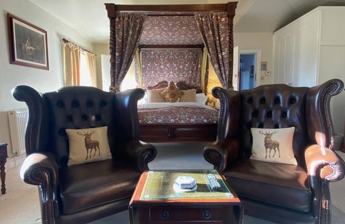 Tremadog House | Plas Tan-Yr-Allt Historic Country House B&B