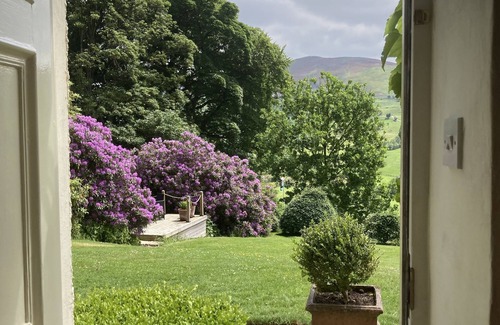 Graigfechan Cottage | Plas yn Yale, Llandegla with mountain views from all windows 4starVisitWales