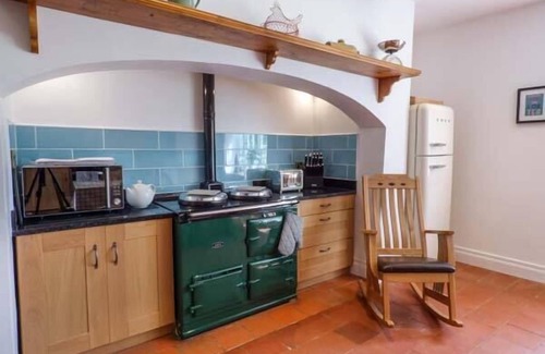Overton-on-dee Cottage | PLAS YOLYN, family friendly, luxury holiday cottage in Ellesmere