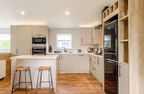 Mablethorpe Ski Chalet | Platinum 3 Lodge (Pet)