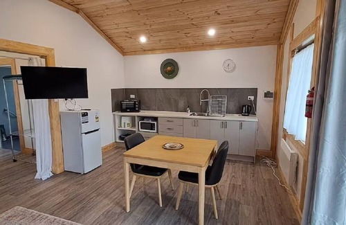 Meander Cabin | Platypus Hollow