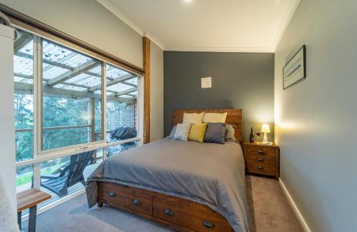 Smithton Bed & Breakfast | Platypus Waters B&B