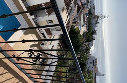 Chimenea Apartment | Playa Burriana, stor terrass, havsutsikt, pool