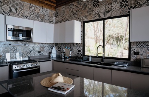 Las Escobas del Venado Villa | Playa Laska – Oceanfront Luxury Villa with Pools in Playa Venao