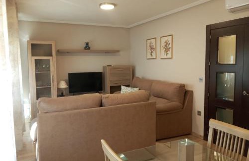 Linares Apartment | PLAZA AYUNTAMIENTO 3 HABITACIONES PONDoS