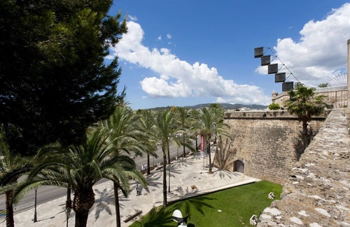 Old Town Apartment | Plaza Puerta Santa Catalina, 300 meters from the Club Nautico, Cathedral and Old Town.