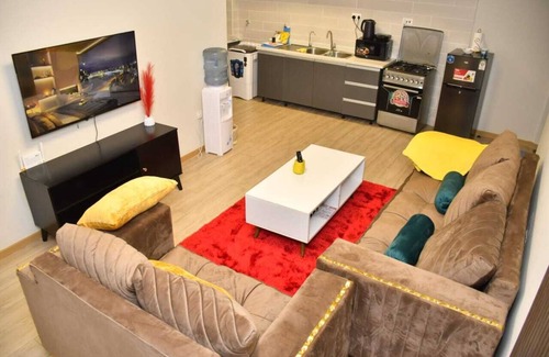 Syokimau Apartment | Pleasant 3-bedroom apartment with pool in Nairobi overlooking the park-Makumbi