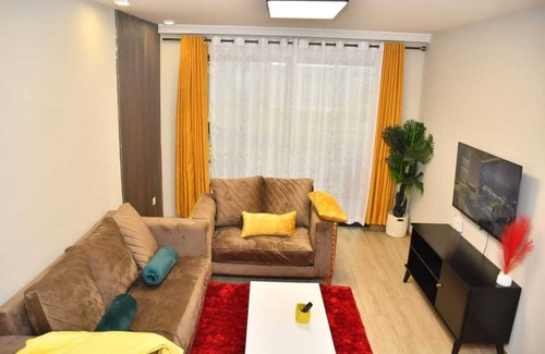 Syokimau Apartment | Pleasant 3-bedroom apartment with pool in Nairobi overlooking the park-Makumbi