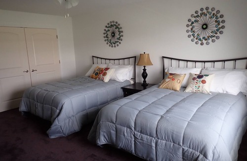 Lyons House | Pleasant Grove Inn