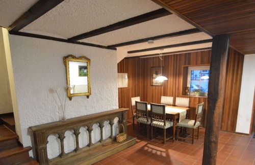 Heidweiler House | Pleasant Holiday Home in Heidweiler with Private Garden