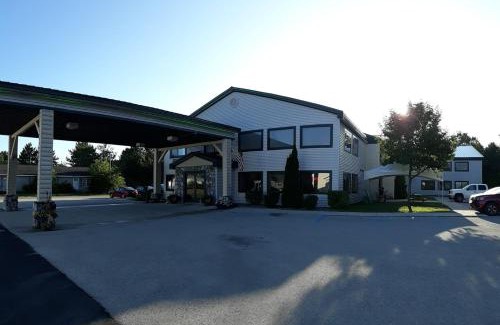 Newberry Hotel | Pleasant Moose Lodge