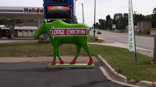Newberry Hotel | Pleasant Moose Lodge