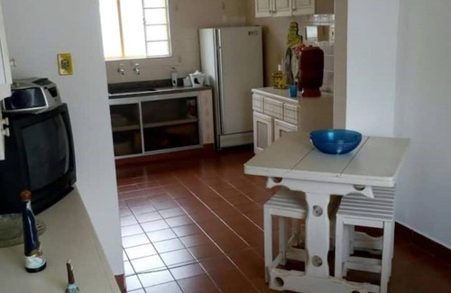 Alambari House | Pleasant Recanto Tatinha with swimming pool.