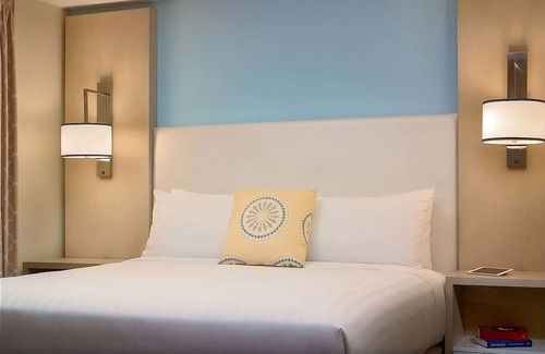 Monmouth Junction Resort | Pleasant Stay, Convenient Location! Close to Morris Davison Park, w/Pool