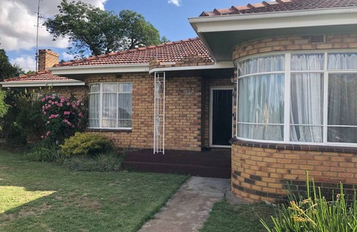 Horsham House | Pleasant View located in Horsham