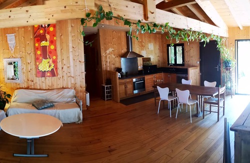 Le Porge House | Pleasant wooden house near beaches and forest