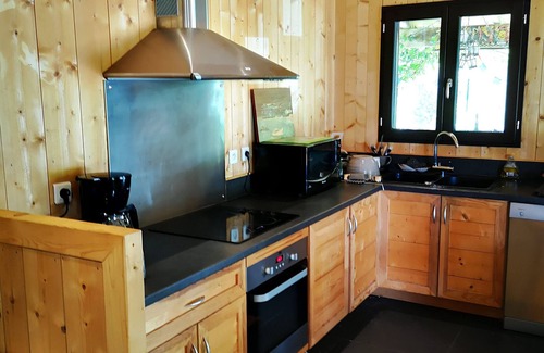 Le Porge House | Pleasant wooden house near beaches and forest