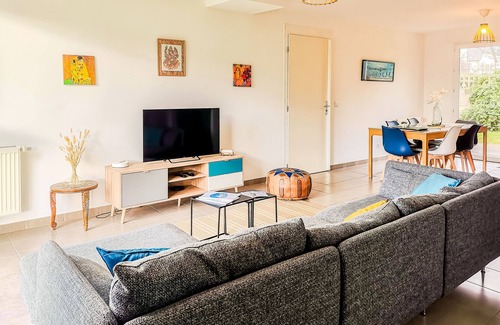 Beaussais-sur-Mer House | Ploubalay Getaway: Modern floor-level House