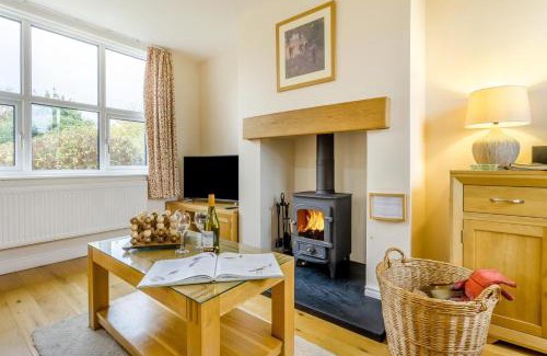 Wollerton House | Ploughmans Cottage