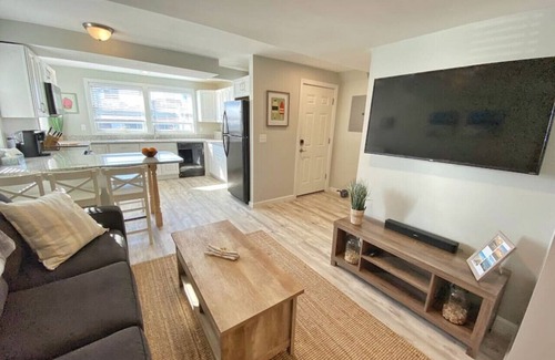 Newbury Condo | Plum Royale Jr: Cozy Plum Is. home w/beach access