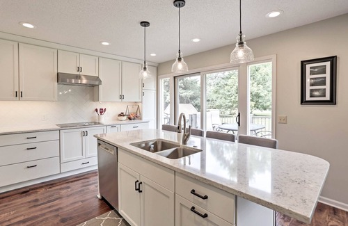 Plymouth House | Plymouth House: Walk to Beach & Medicine Lake!