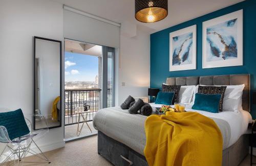 Plymouth Apartment | Plymouth Penthouse Apartment-Sea View-Sleeps 7- Habita Property