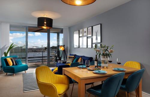 Plymouth Apartment | Plymouth Penthouse Apartment-Sea View-Sleeps 7- Habita Property