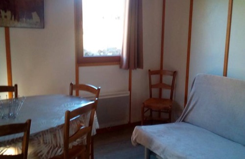 Bourgs-sur-Colagne Ski Chalet | PMR CHALET 5 persons