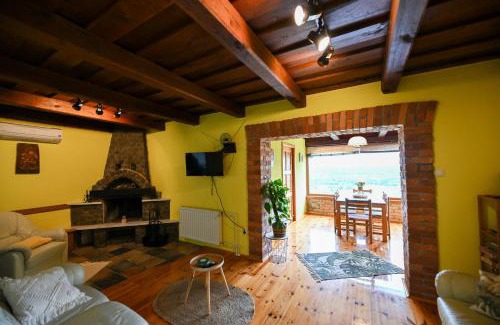 Metlika Apartment | Počitniška hiša Parkfield Dragovan